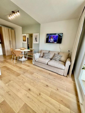 Milo Mi AON Apartment I Balcony I10 min from the beach, Gdynia